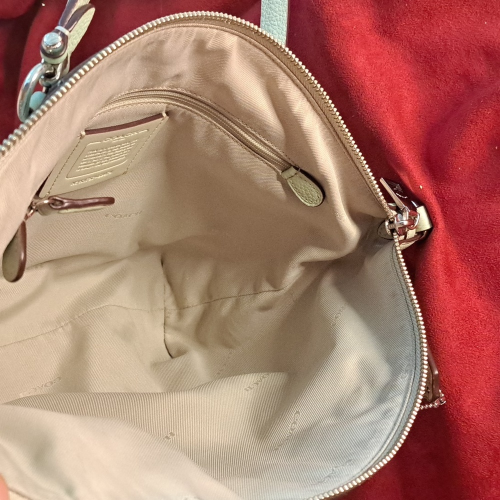 Coach Prairie Soft Seafoam Green Pebble Leather Satchel/Crossbody Like New - Picture 5 of 11